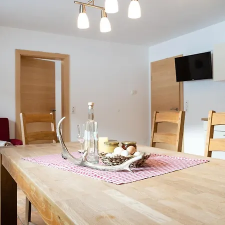 Am Waldrand Apartment *